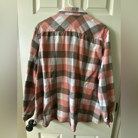 North River Outfitters flannel - Picture 2 of 7